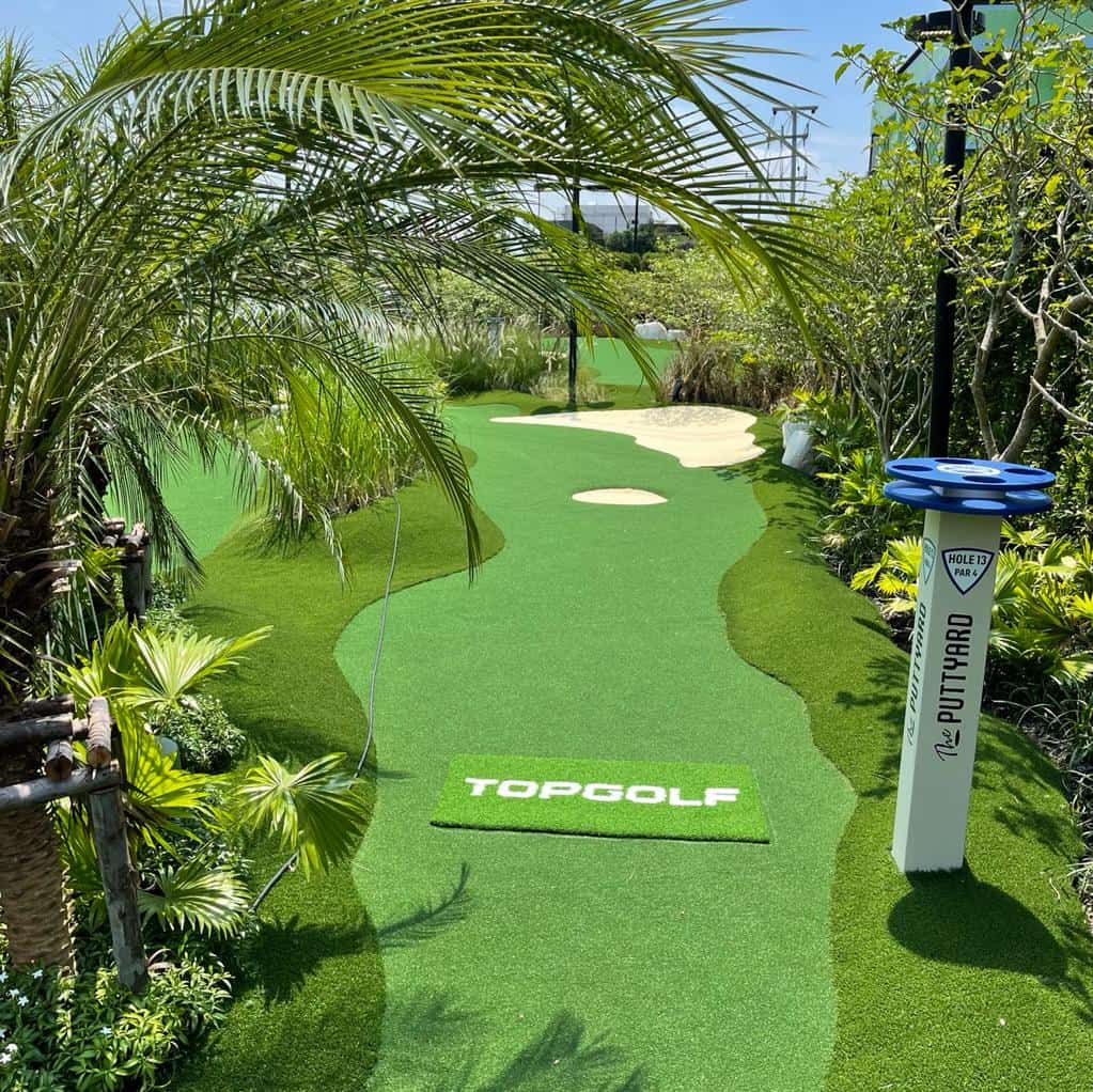 topgolf-thailand-come-play-around